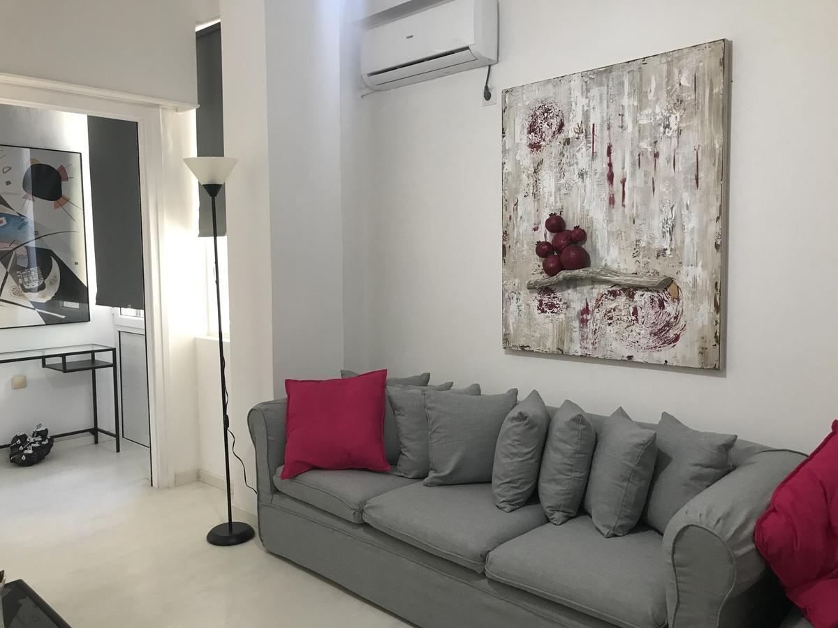 Cosy apartment in Glyfada center Atenas Exterior foto