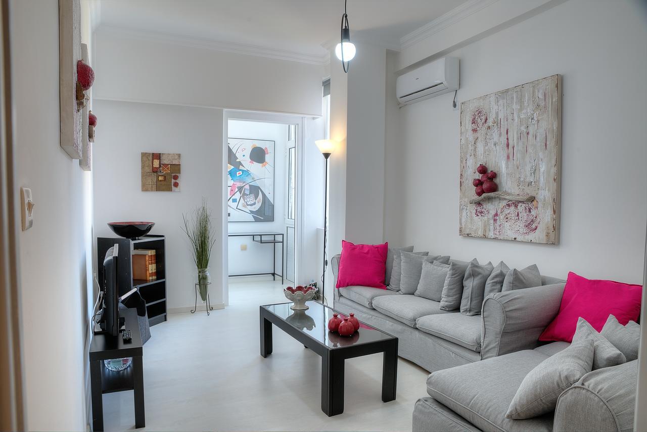 Cosy apartment in Glyfada center Atenas Exterior foto